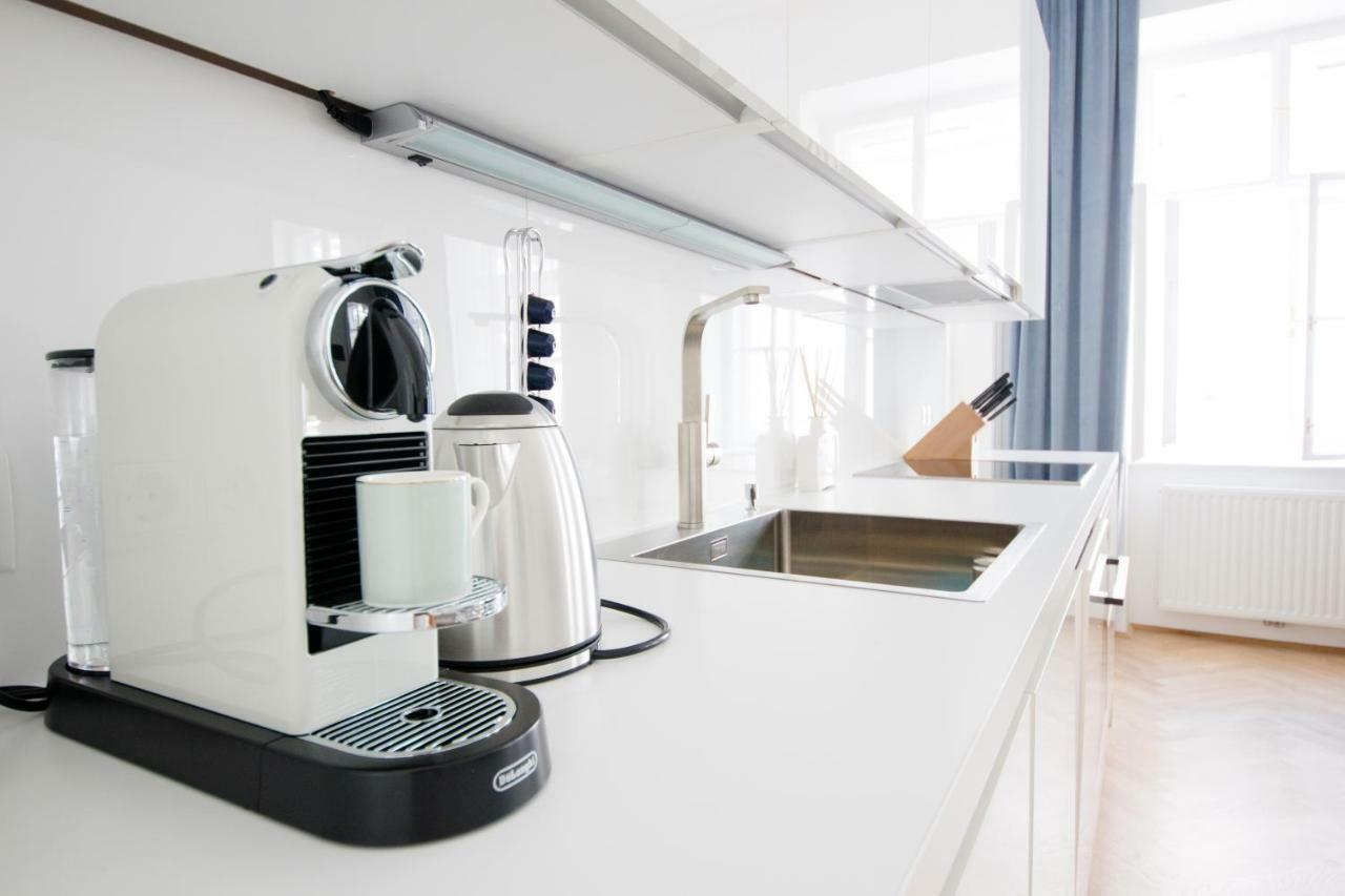 Studio Apartments Opera - Mai'S Apartments เวียนนา ภายนอก รูปภาพ