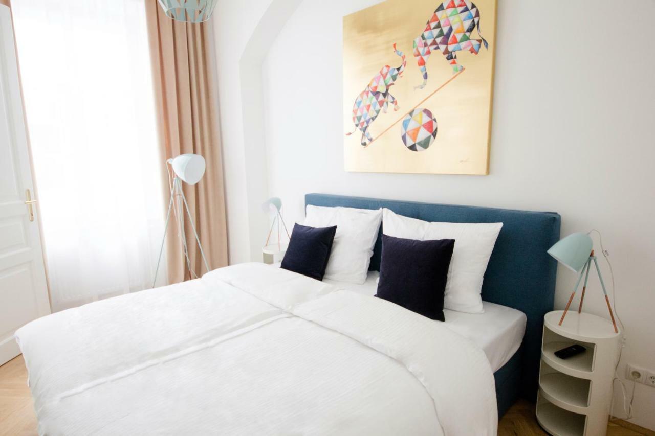 Studio Apartments Opera - Mai'S Apartments เวียนนา ภายนอก รูปภาพ