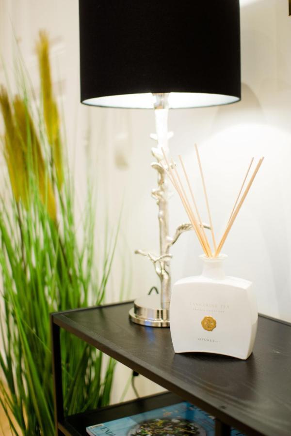 Studio Apartments Opera - Mai'S Apartments เวียนนา ภายนอก รูปภาพ