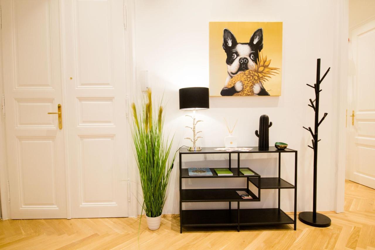Studio Apartments Opera - Mai'S Apartments เวียนนา ภายนอก รูปภาพ